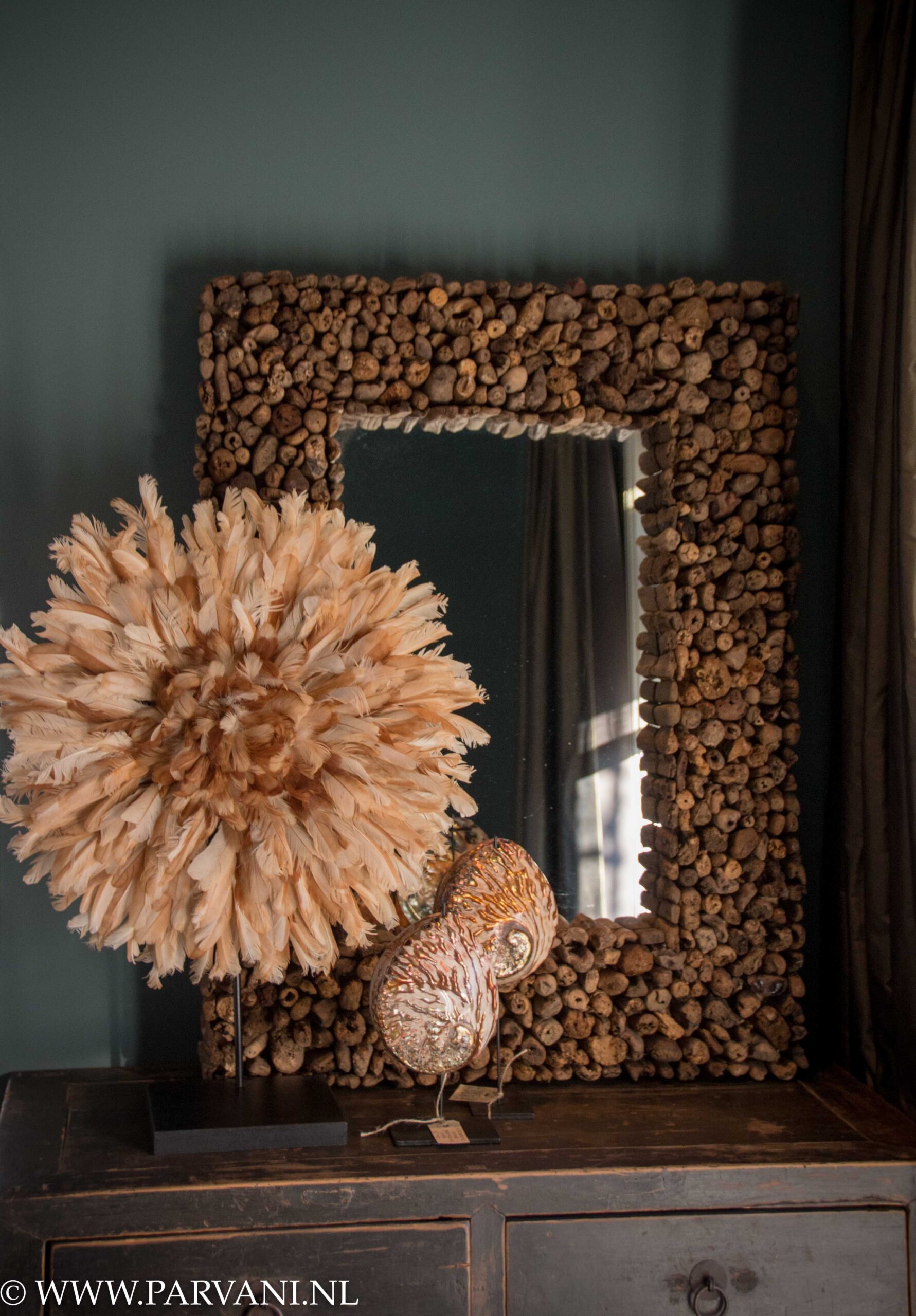 Houten spiegel van driftwood-Juju-hat-Albedone schelpen