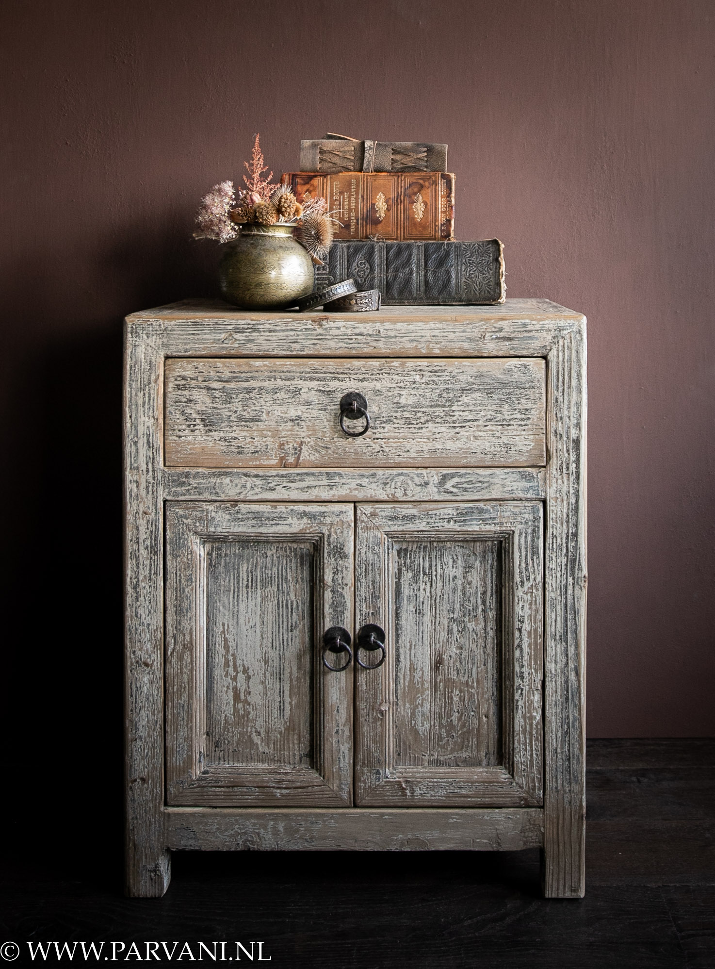 Set Chinese nachtkastjes vergrijsd oud hout naturel 2 deurtjes en 1 lade